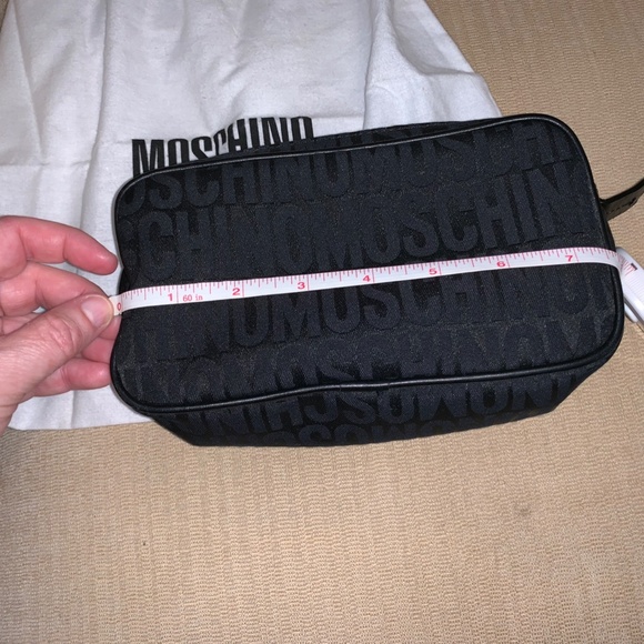 Moschino Deluxe Cosmetic Case - Picture 13 of 16
